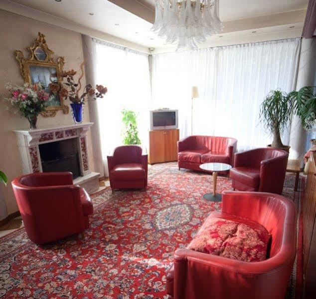 Hotel Sole カスティオーネ・デッラ・プレゾラーナ エクステリア 写真